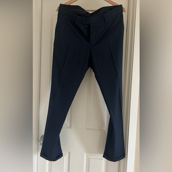 Zara Tailored fit Suit - Picture 3 of 11